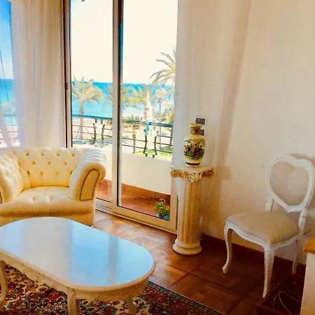 Endless Stunning Mediterranean Sea Views Promenade Des Anglais Nice Exterior photo