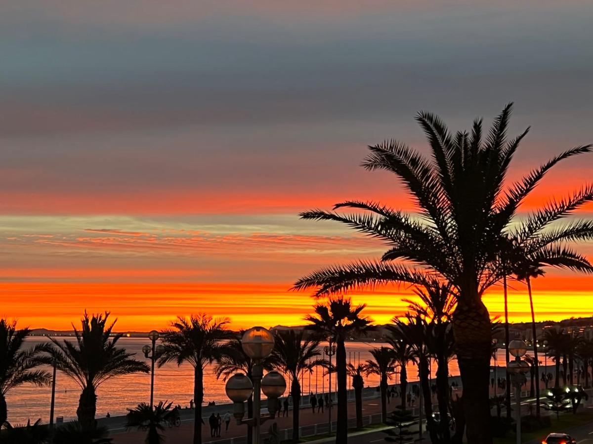 Endless Stunning Mediterranean Sea Views Promenade Des Nizza