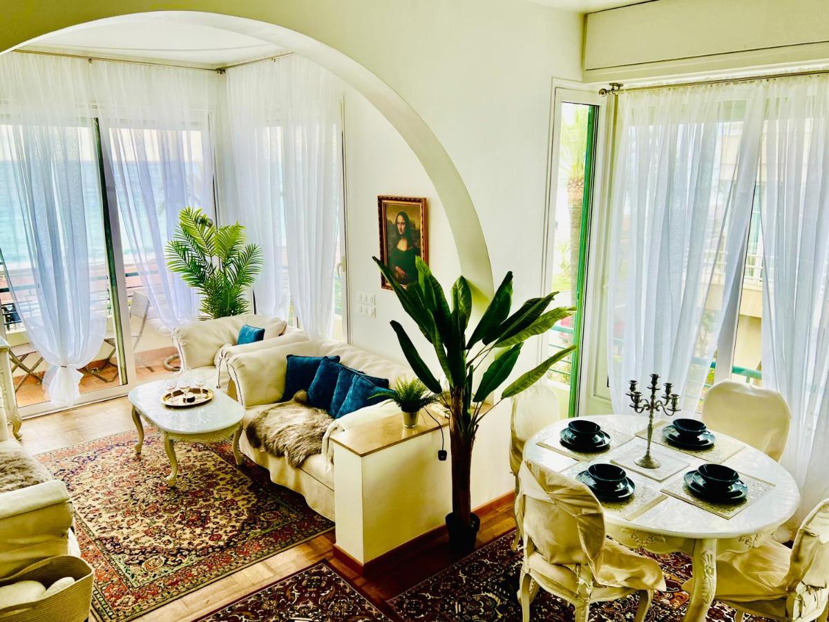 Endless Stunning Mediterranean Sea Views Promenade Des Nizza