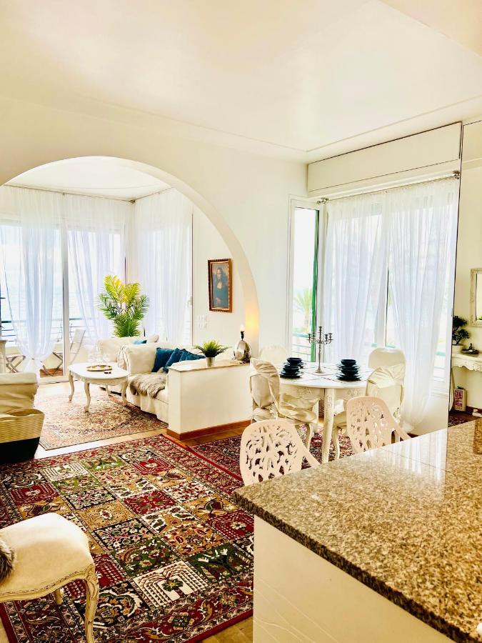 Endless Stunning Mediterranean Sea Views Promenade Des Nizza